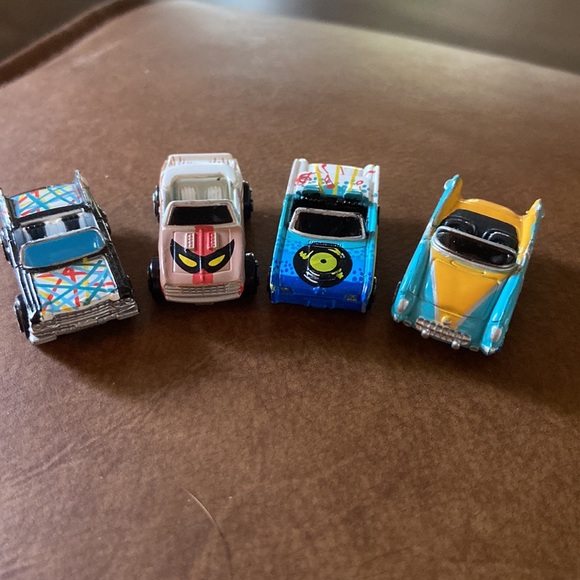 Vintage Lot of 4 micro machine convertibles - Picture 3 of 8